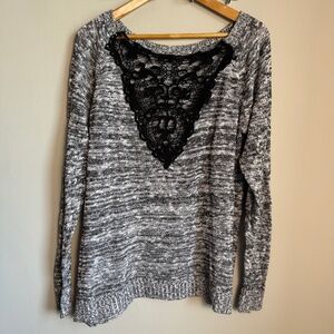 Long Sleeve Knit Sweater Lace Accent V-Neck Lightweight Marled Gray Preppy